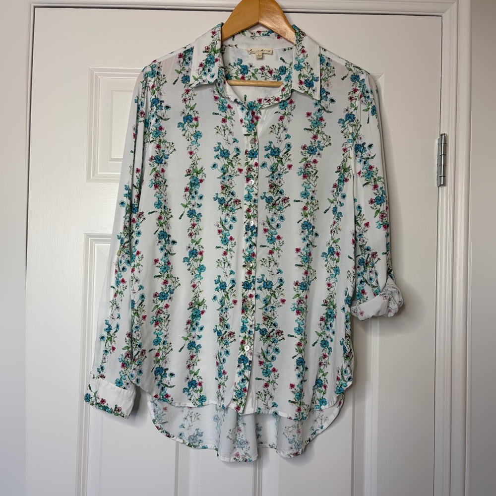 Jane and Delaney White Floral Long sleeve Button-Up Blouse Size L